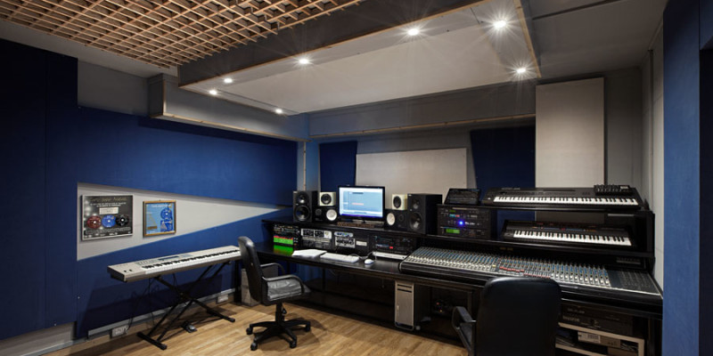 control-room-B